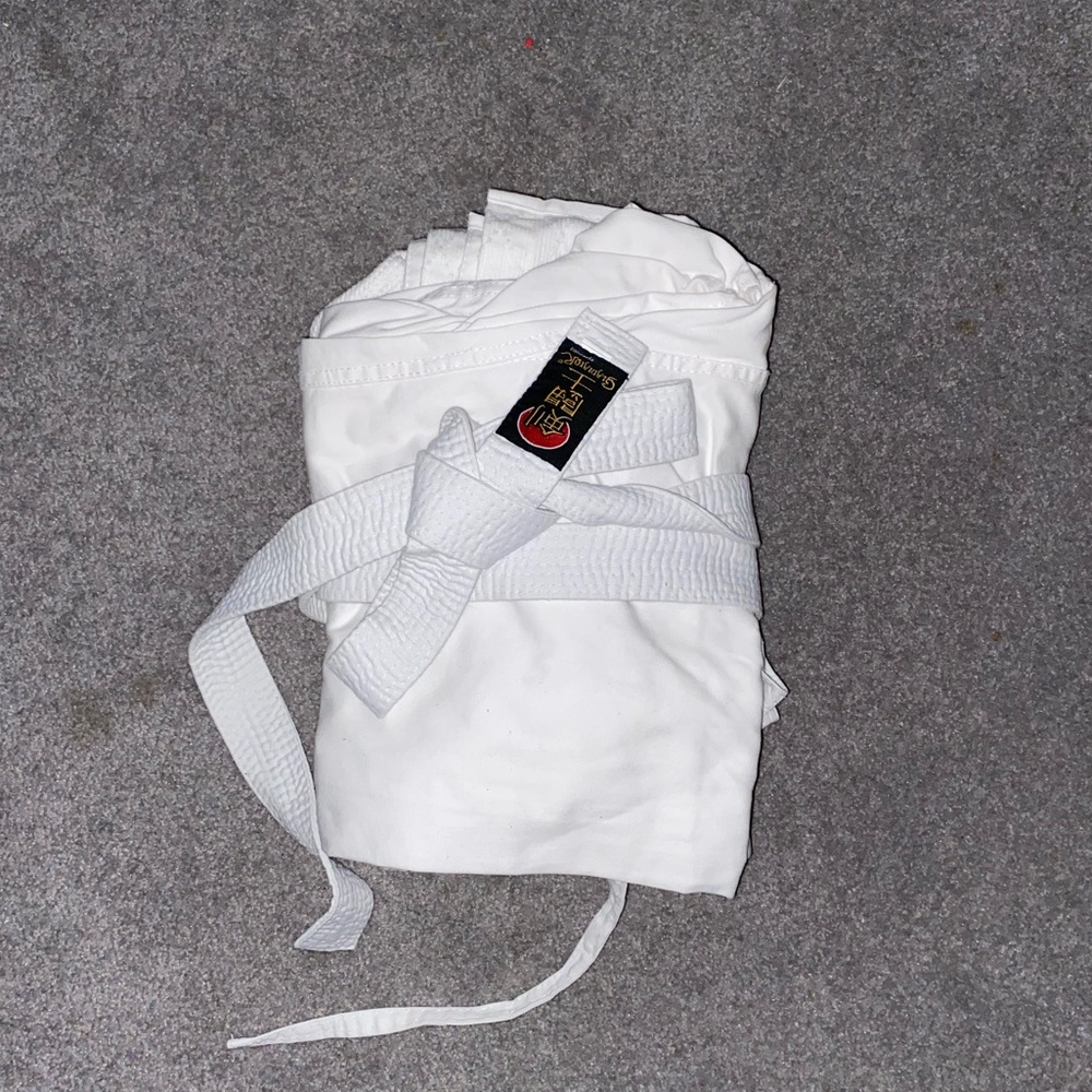 Men's Pro Force Gladiator Gi w/ white belt Size 3